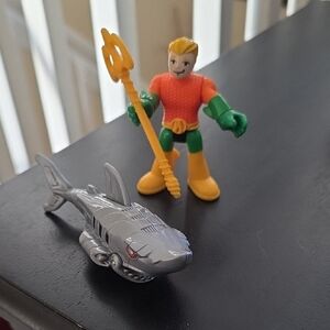 IMAGINEXT DC SUPER FRIENDS Collection__AQUAMAN & ROBO SHARK_Fisher-Price